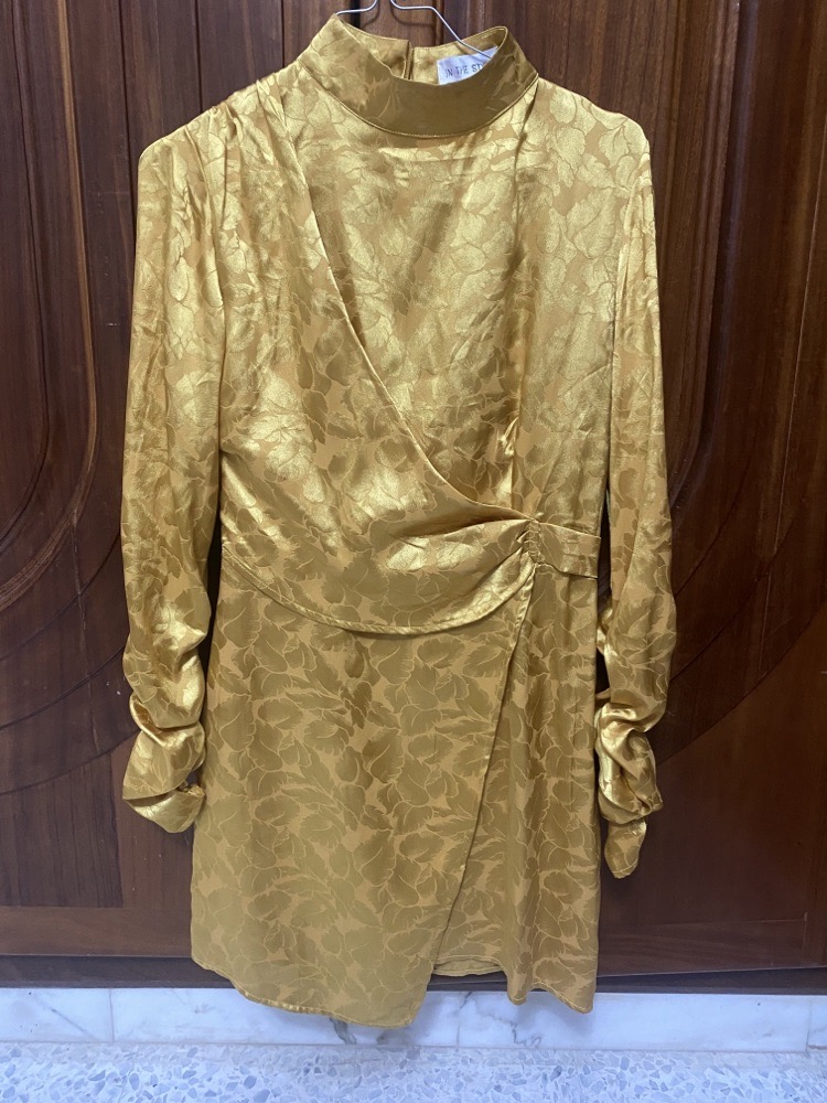robe effet satinée 