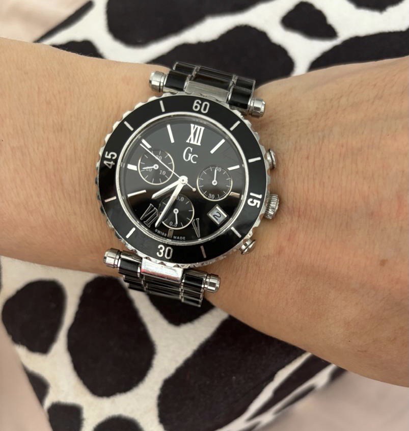 Montre Guess collection ( modele unisexe)authentique 