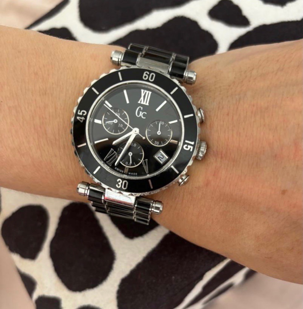 Montre Guess collection ( modele unisexe)authentique 