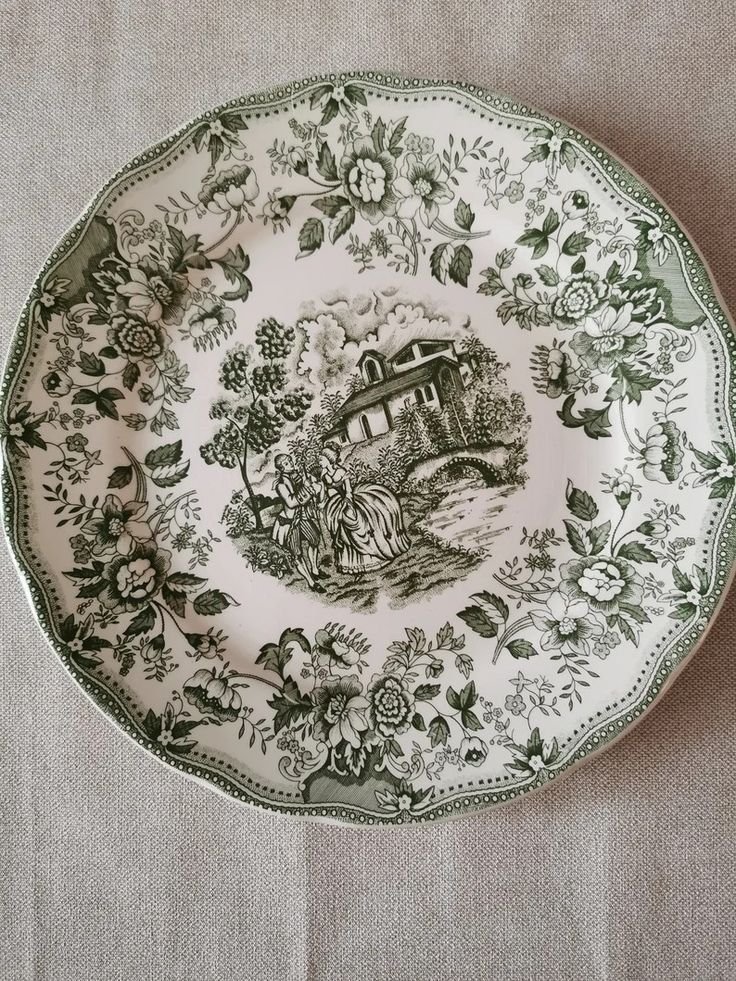   Vintage England Green Ironstone Assiette
