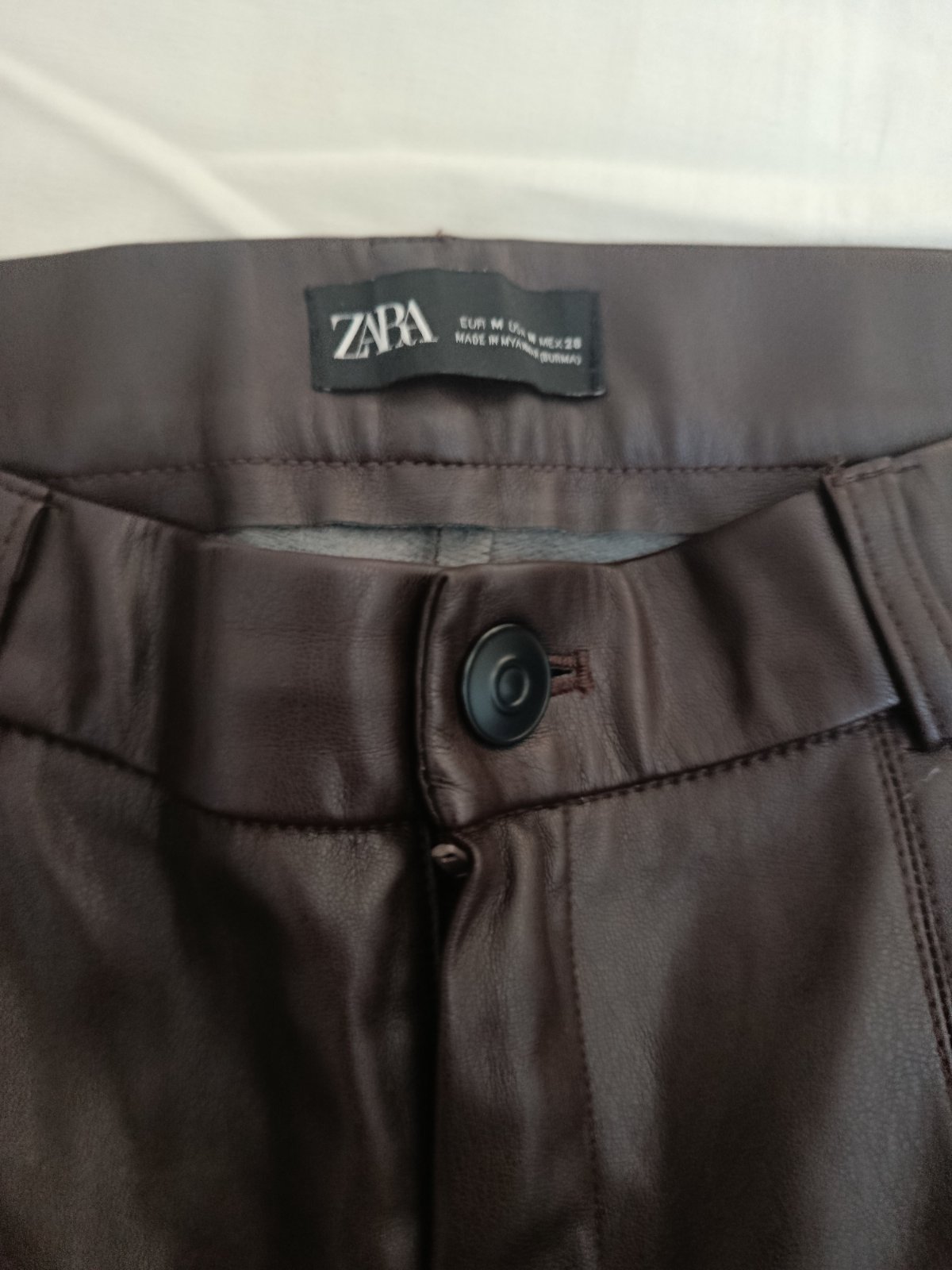 Deux pantalons cuir  marron et noir 
