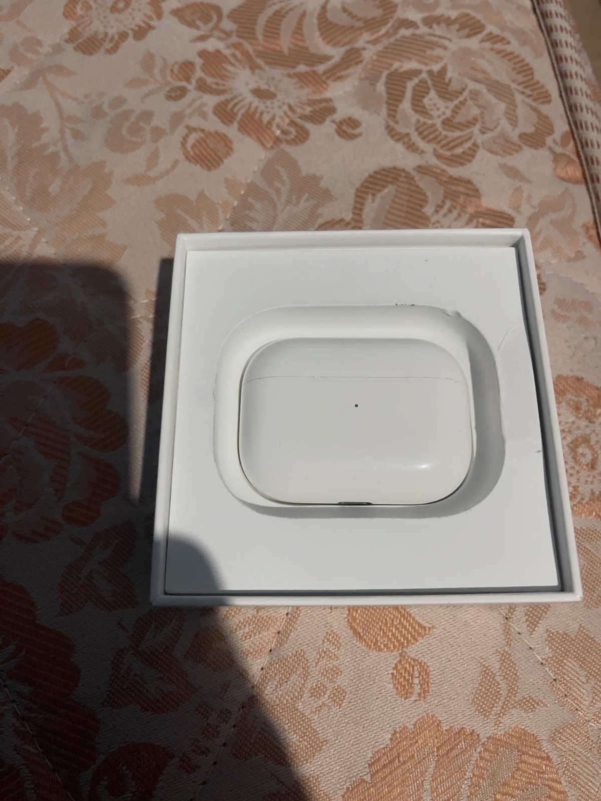 Airpods pro Generation 2  Original ✅ Volume base ✅ Gps application find my ✅ Yekhdem ken 3al iphone