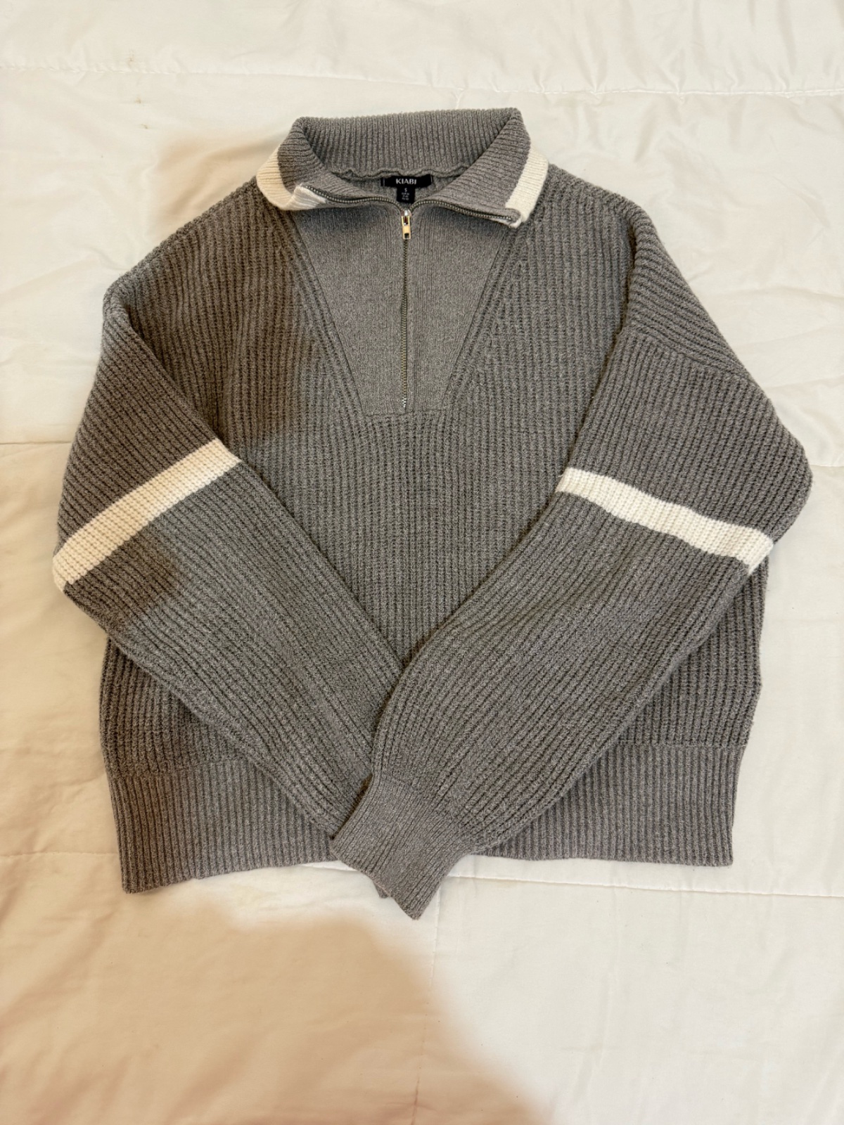 Pull gris