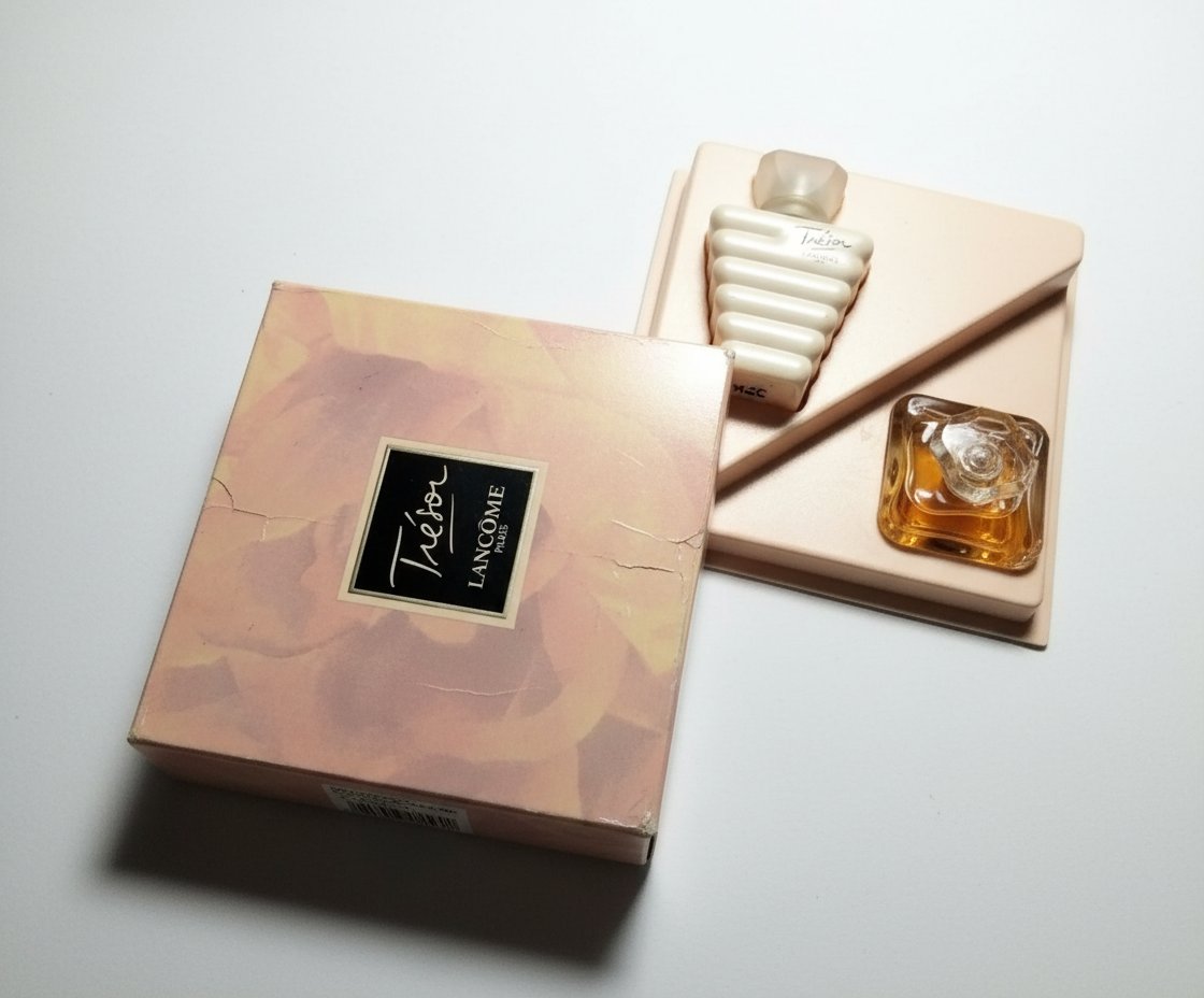 Coffret miniature  Lancôme trésor importé de France❤️🌷❤️🌷.