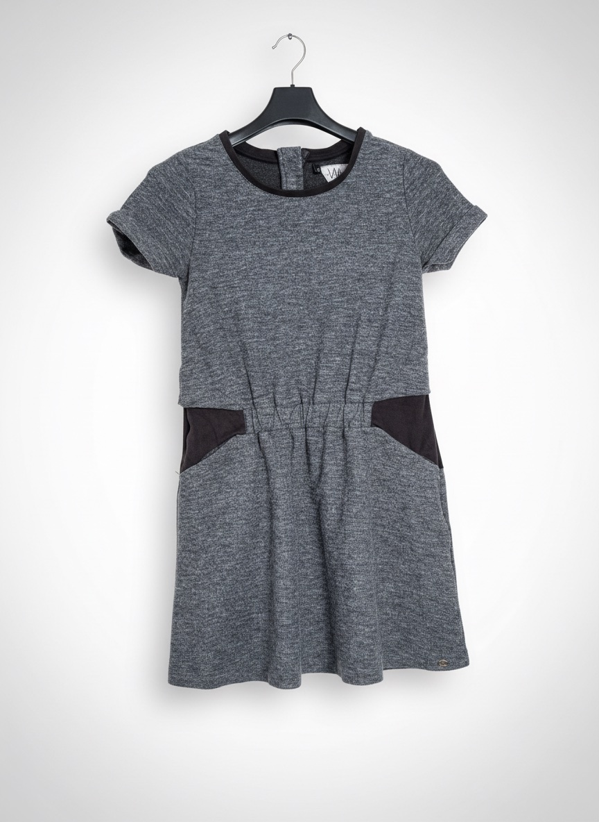 Robe grise