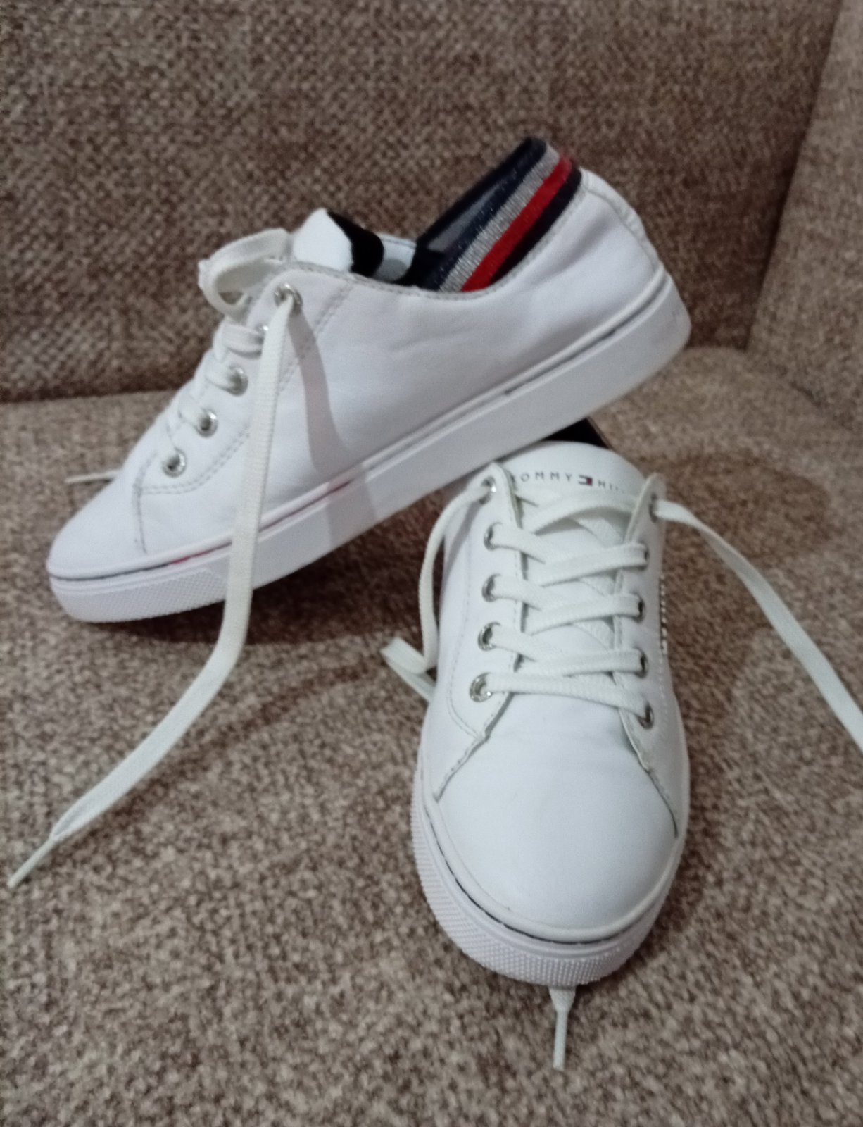 TOMMY Hilfiger