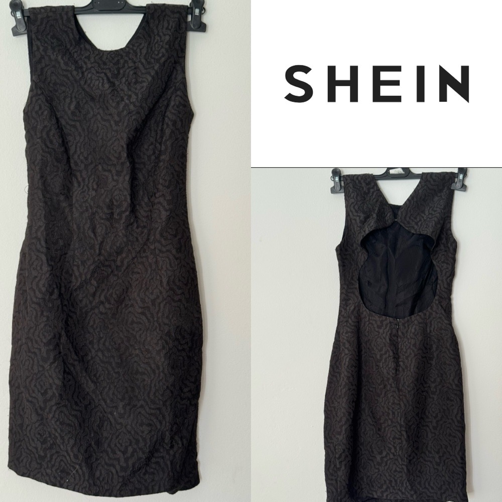 Robe noir