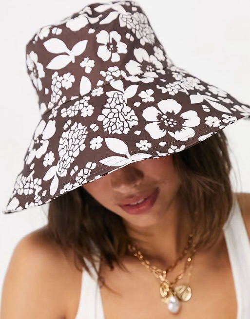 Chapeau
