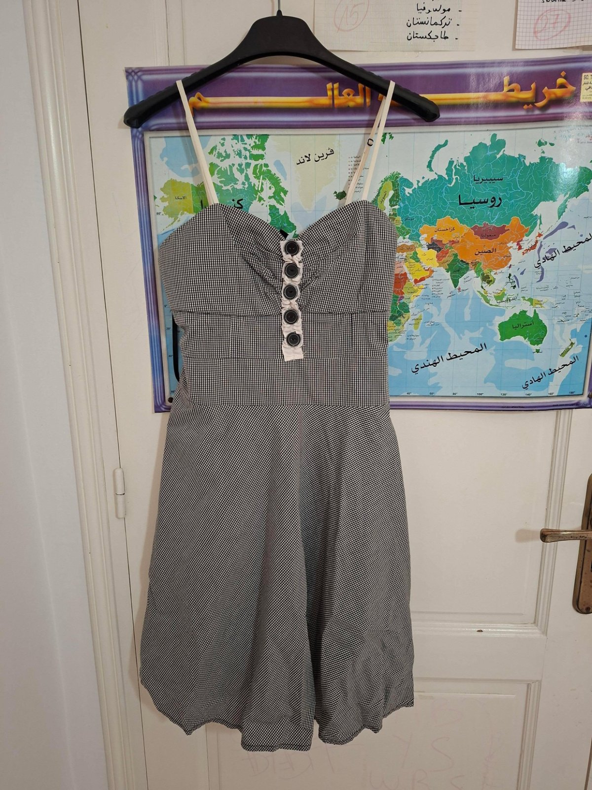 Robe noir et blanc 