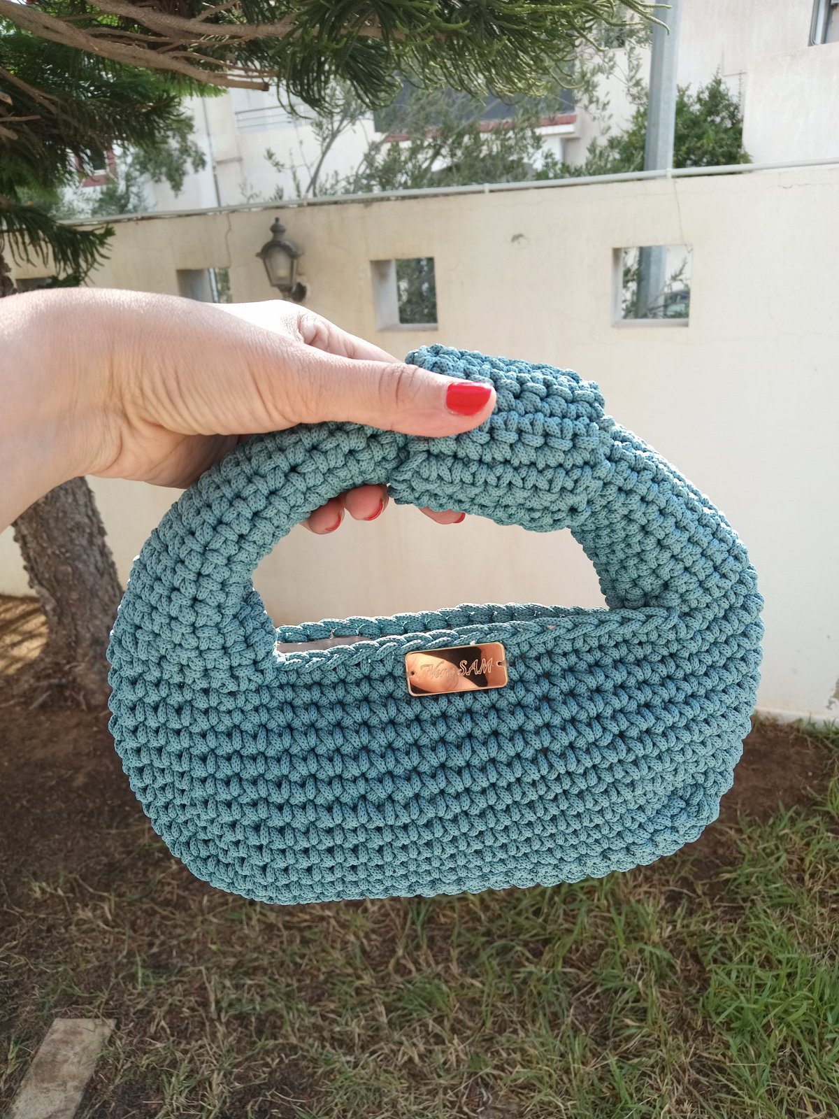 Sac à main en crochet bleu jeans 