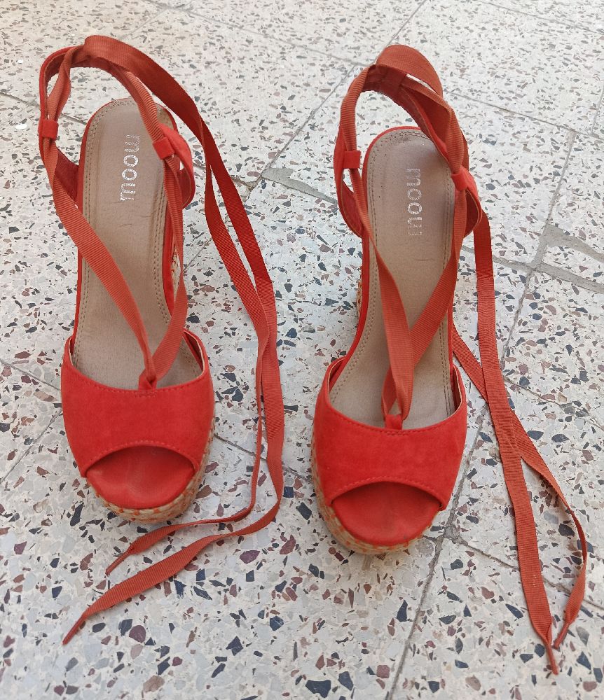 Sandales compensées