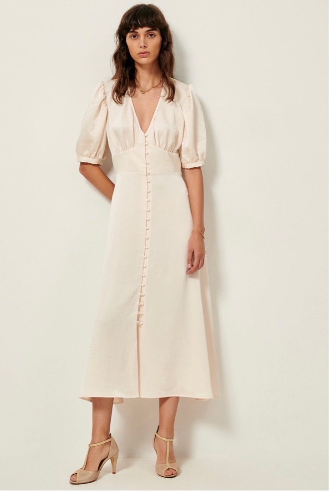 Robe beige très chic 