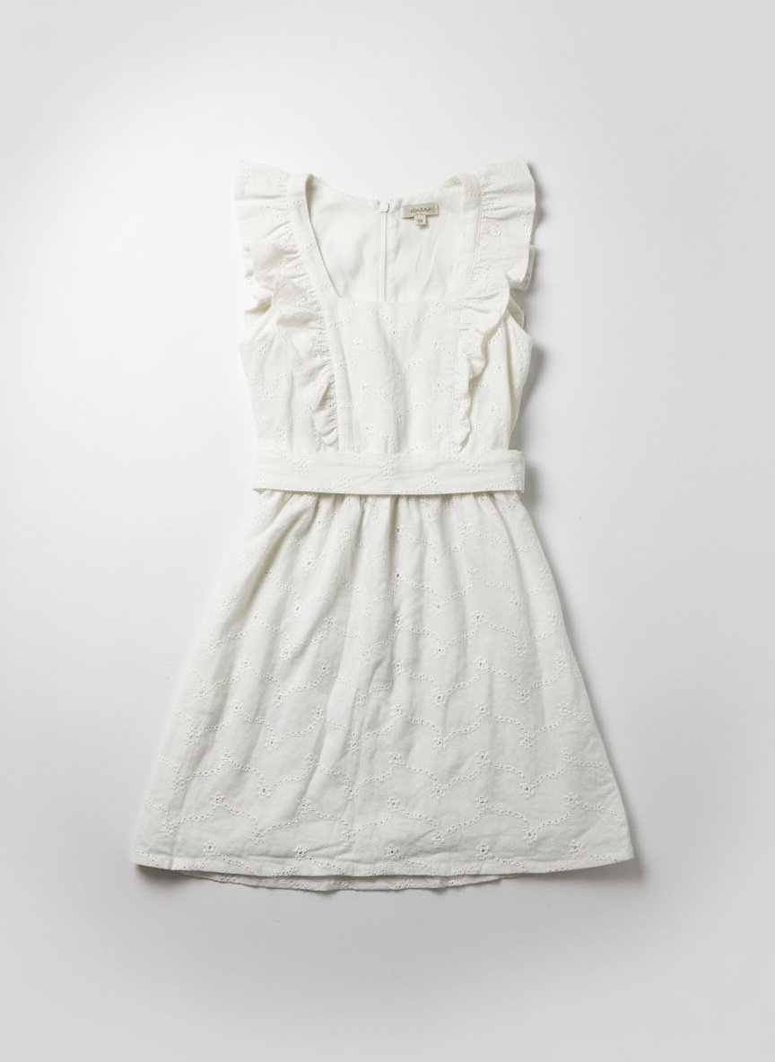 Robe courte en broderie anglaise taille xs/s