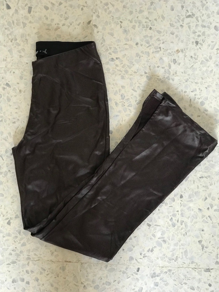 Pantalon en simili cuir 