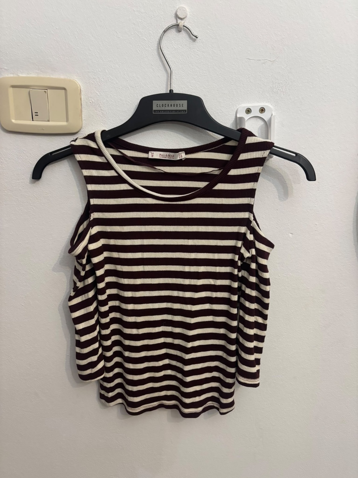 Pull raillée