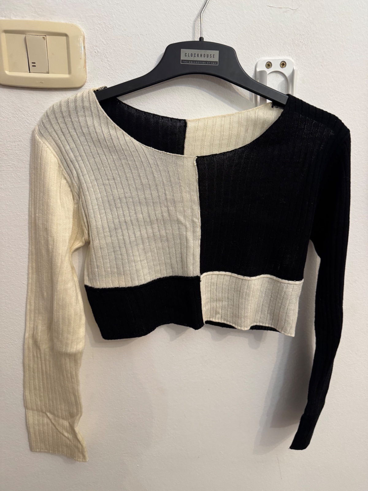 Pull noir et blanc 