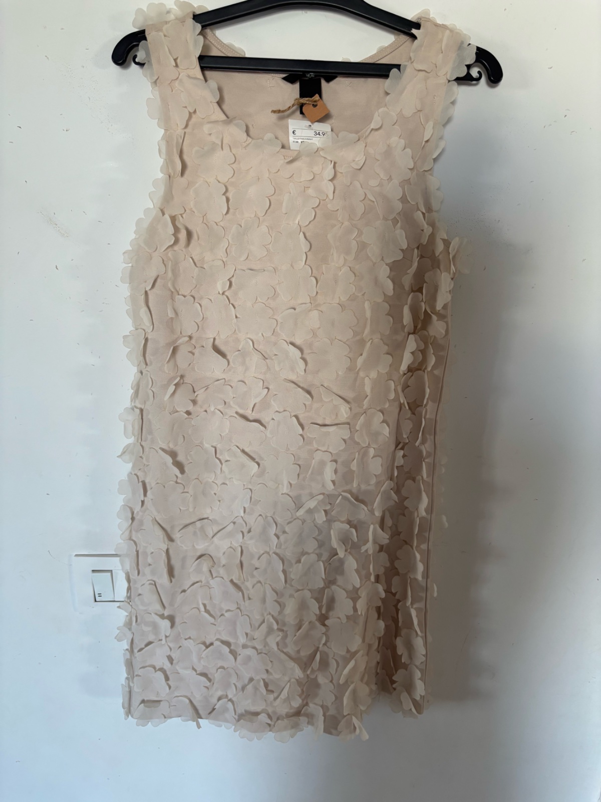 Petite robe hm en fleur en relief 
