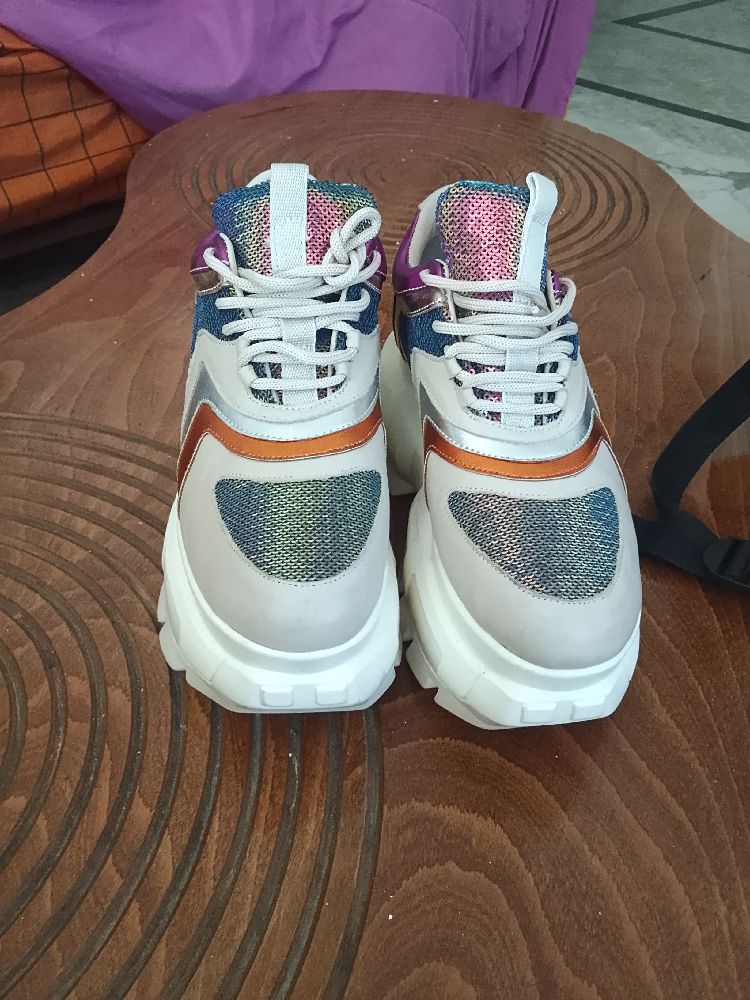 Chaussures femmes seniora importé de turkey pointure 37