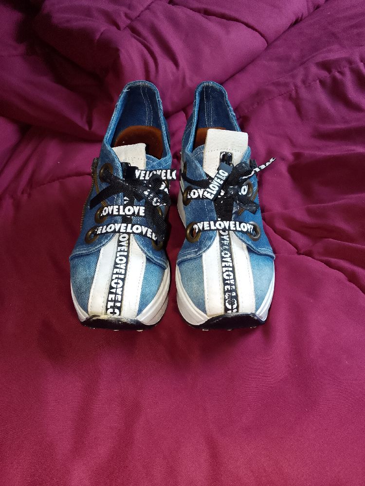 Chaussures femmes en bon état 