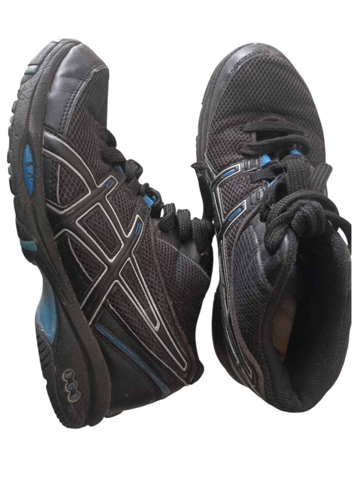 Hiking asics shoes 