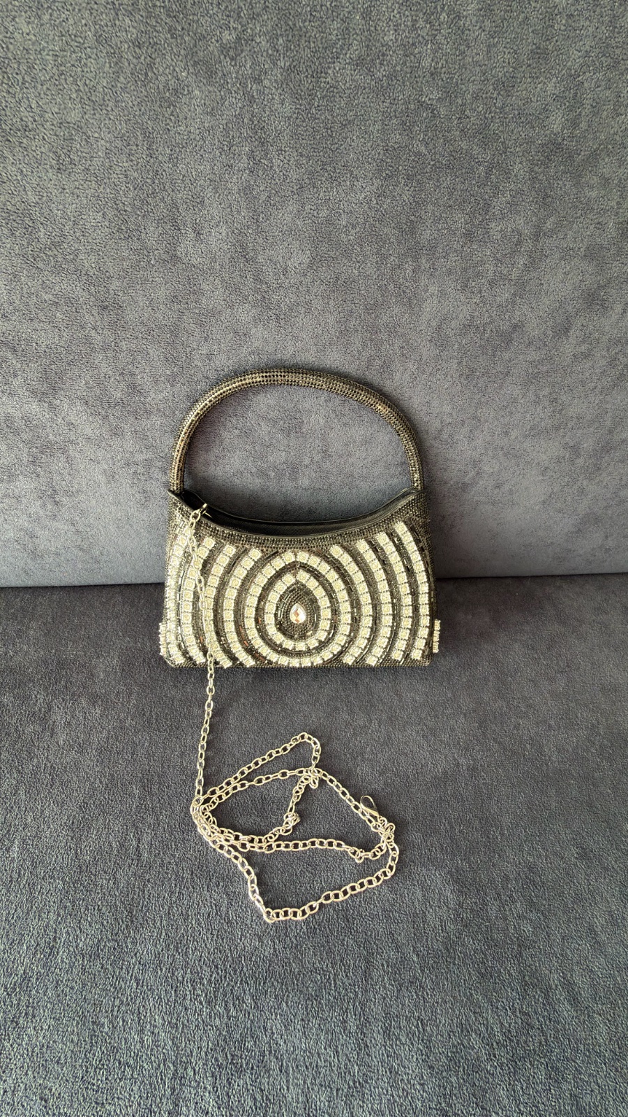 Sac à main élégant avec strass ✨