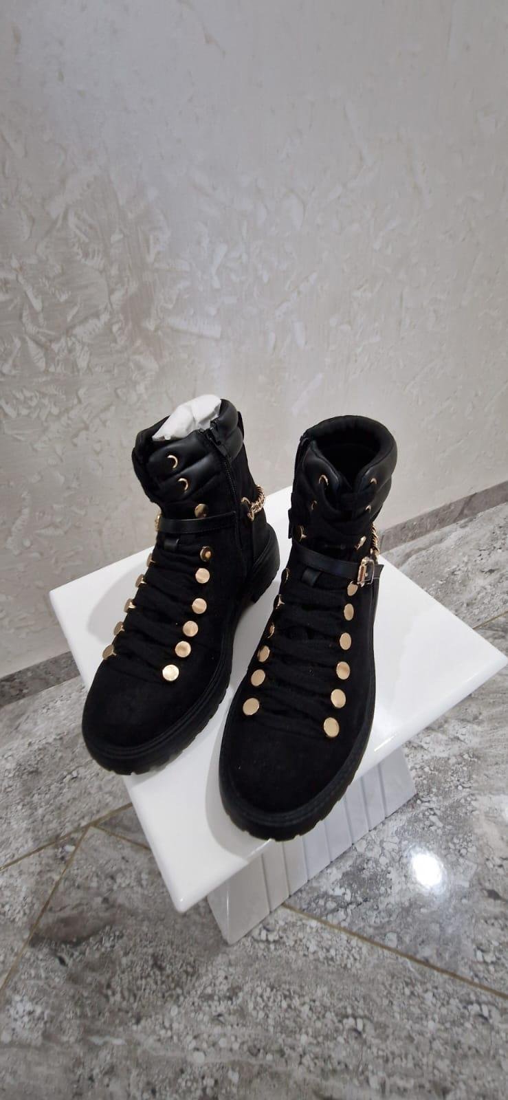 Boots Asos T38