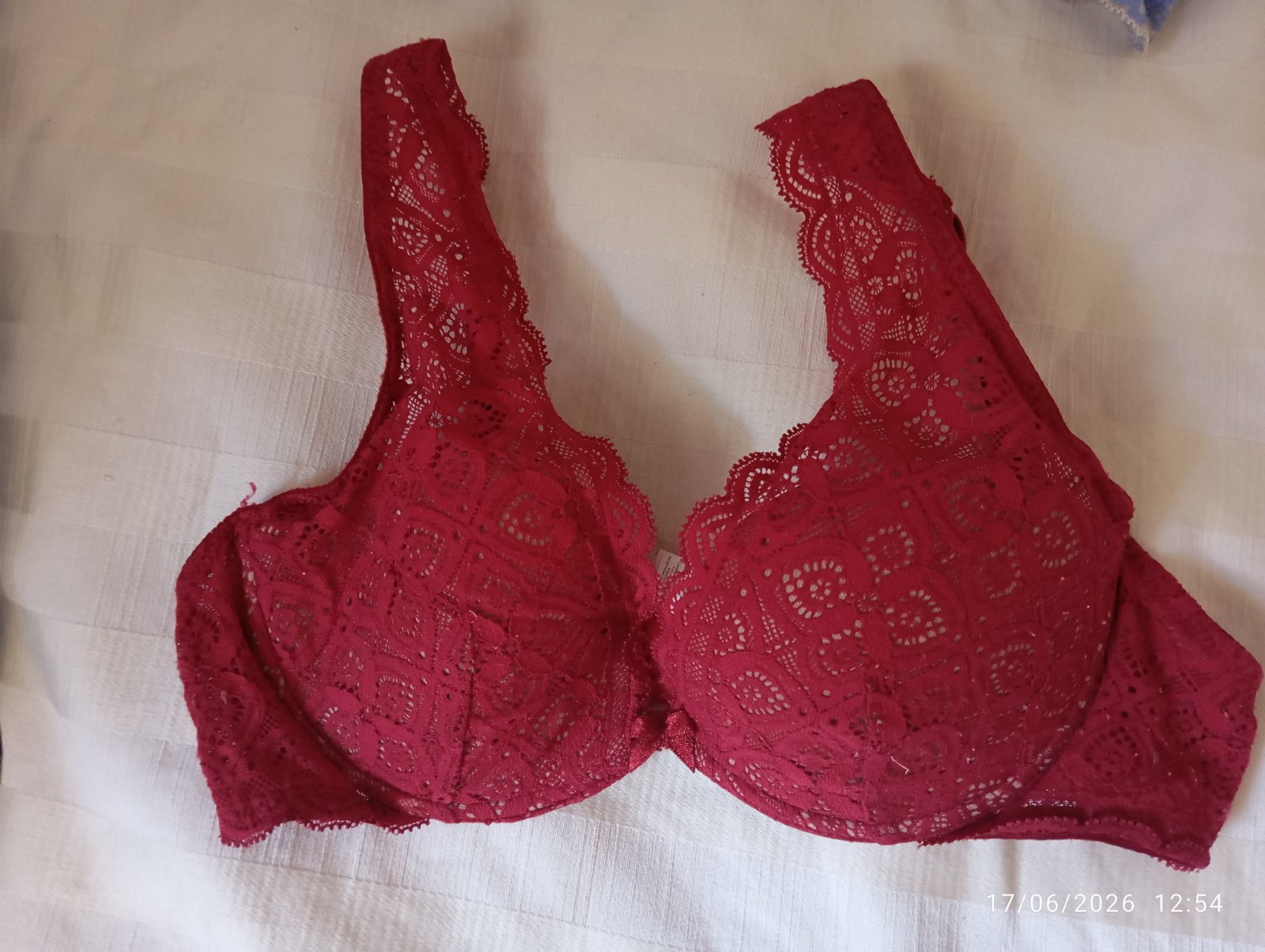 ❤️ Soutien-gorge en dentelle rouge magnifique ❤️