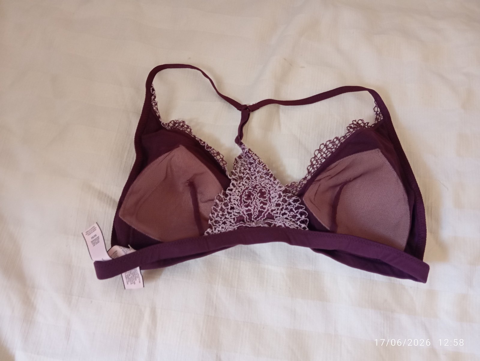 برا (Bralette) من ماركة Victoria's Secret - دانتيل روعة ✨