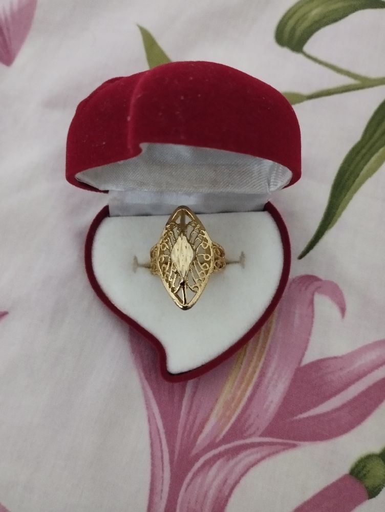 Bague doré +son support