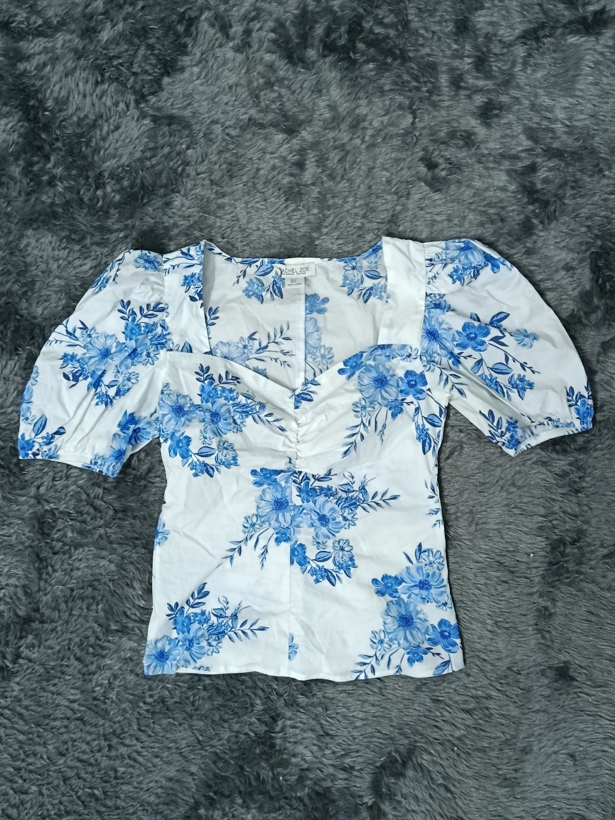 Pull manches bouffantes 