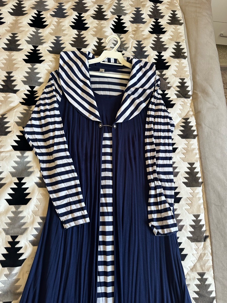 Robe et gillet sans manches langues 😍💙