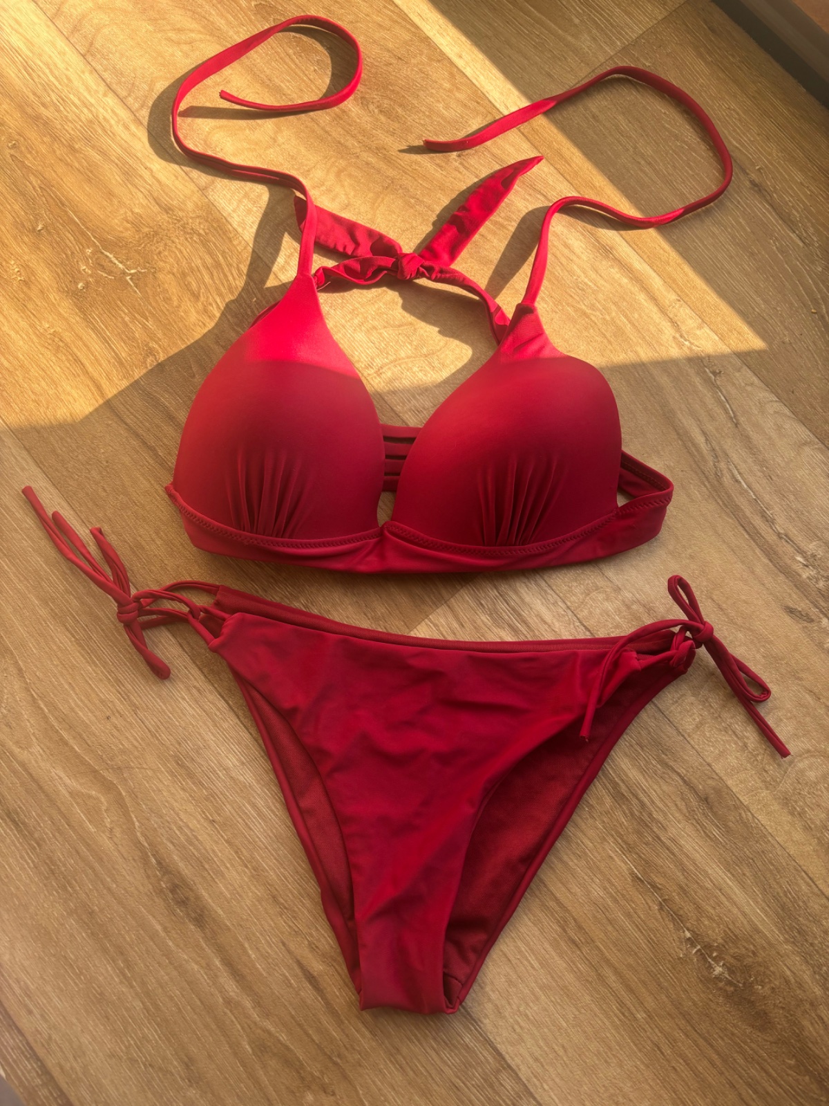 BIKINI ROUGE