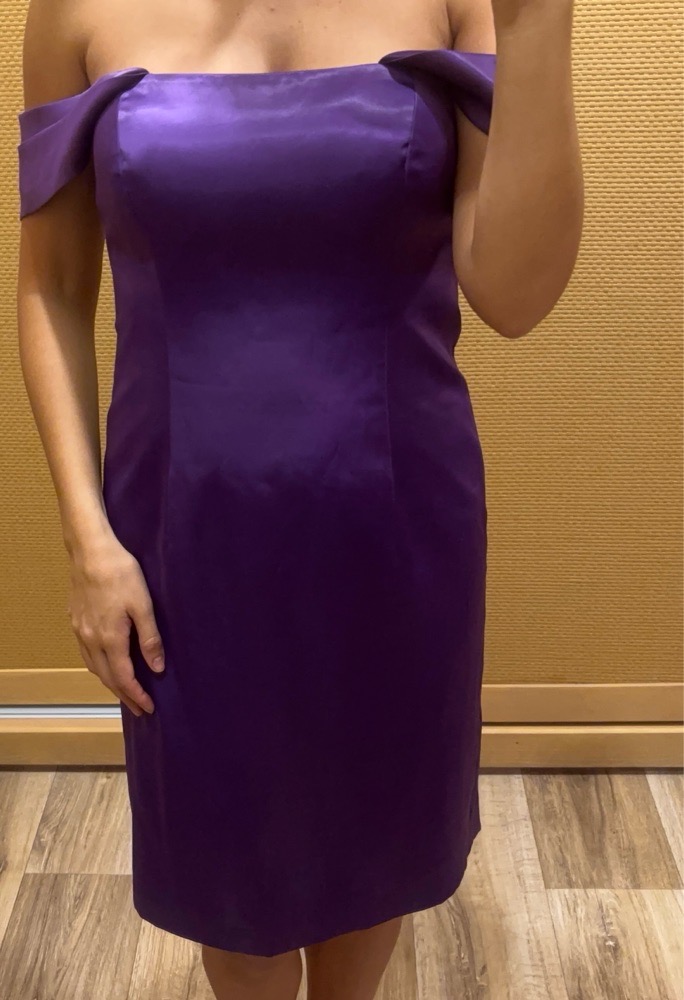  robe de soirée en satin violet 