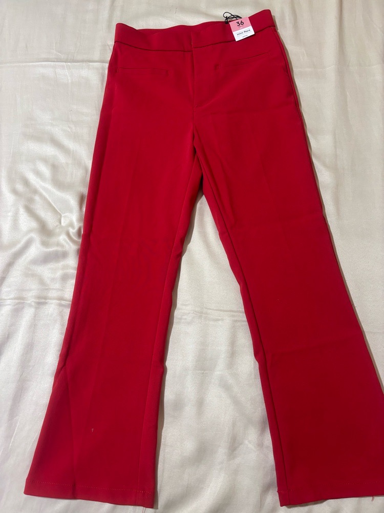 Pantalon lefties rouge coupe mini flare ❤️
