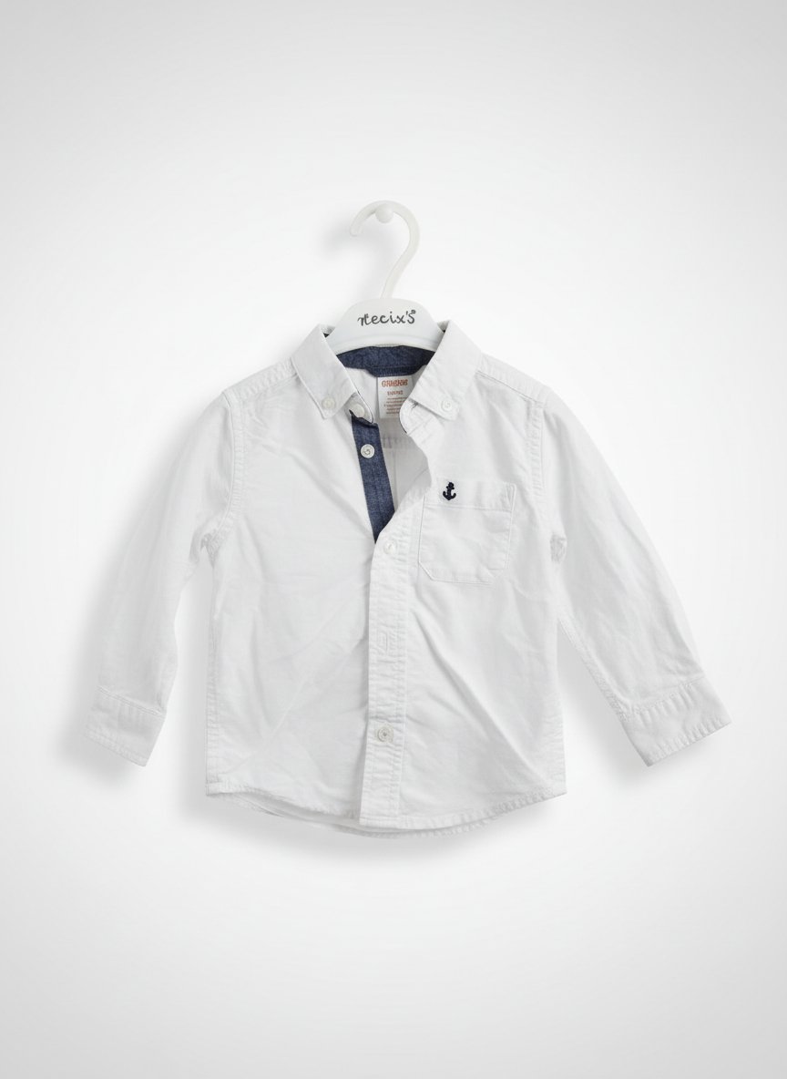 Chemise pour enfant neuf tres peu portée