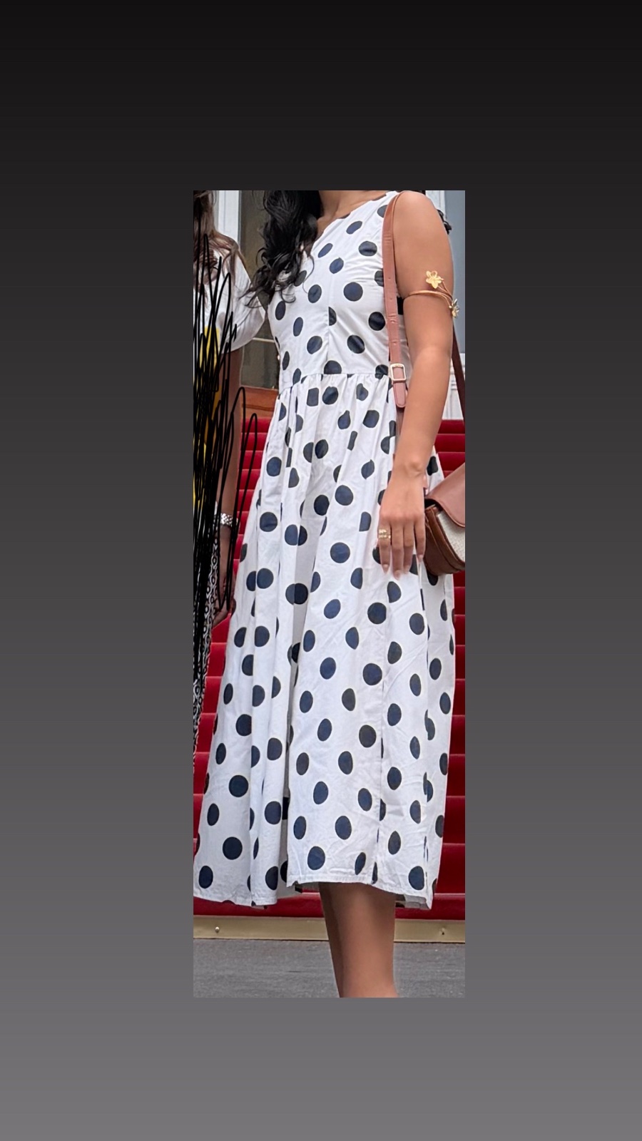 Robe polka dots en bleu marine