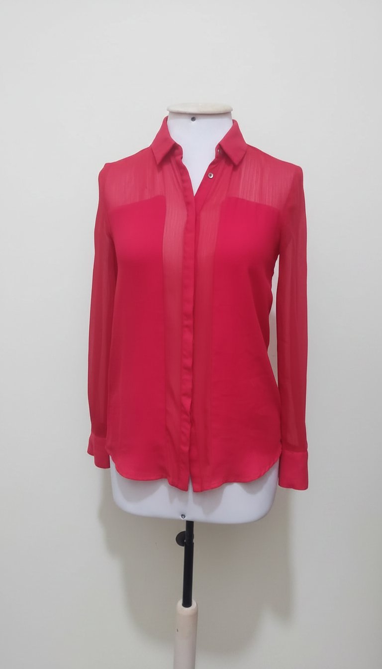 Chemise Mango rouge très élégante 