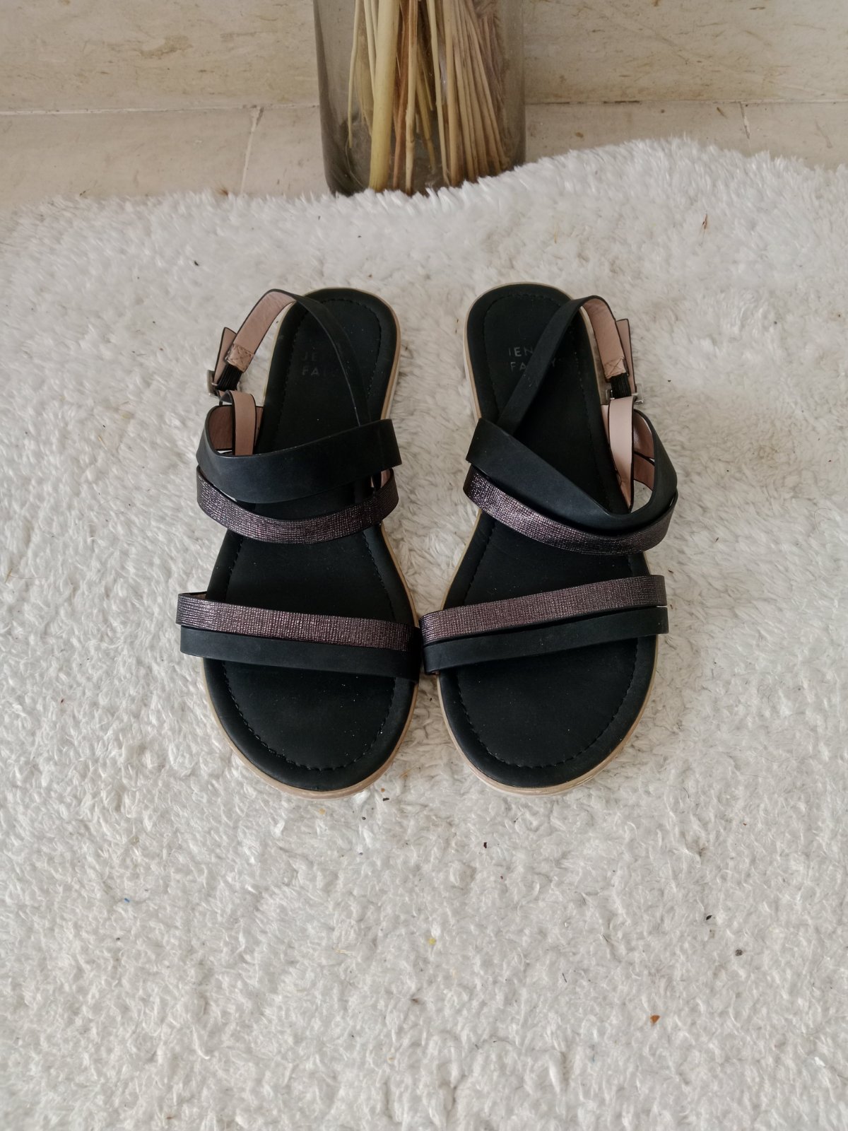 Magnifique sandales confortables 