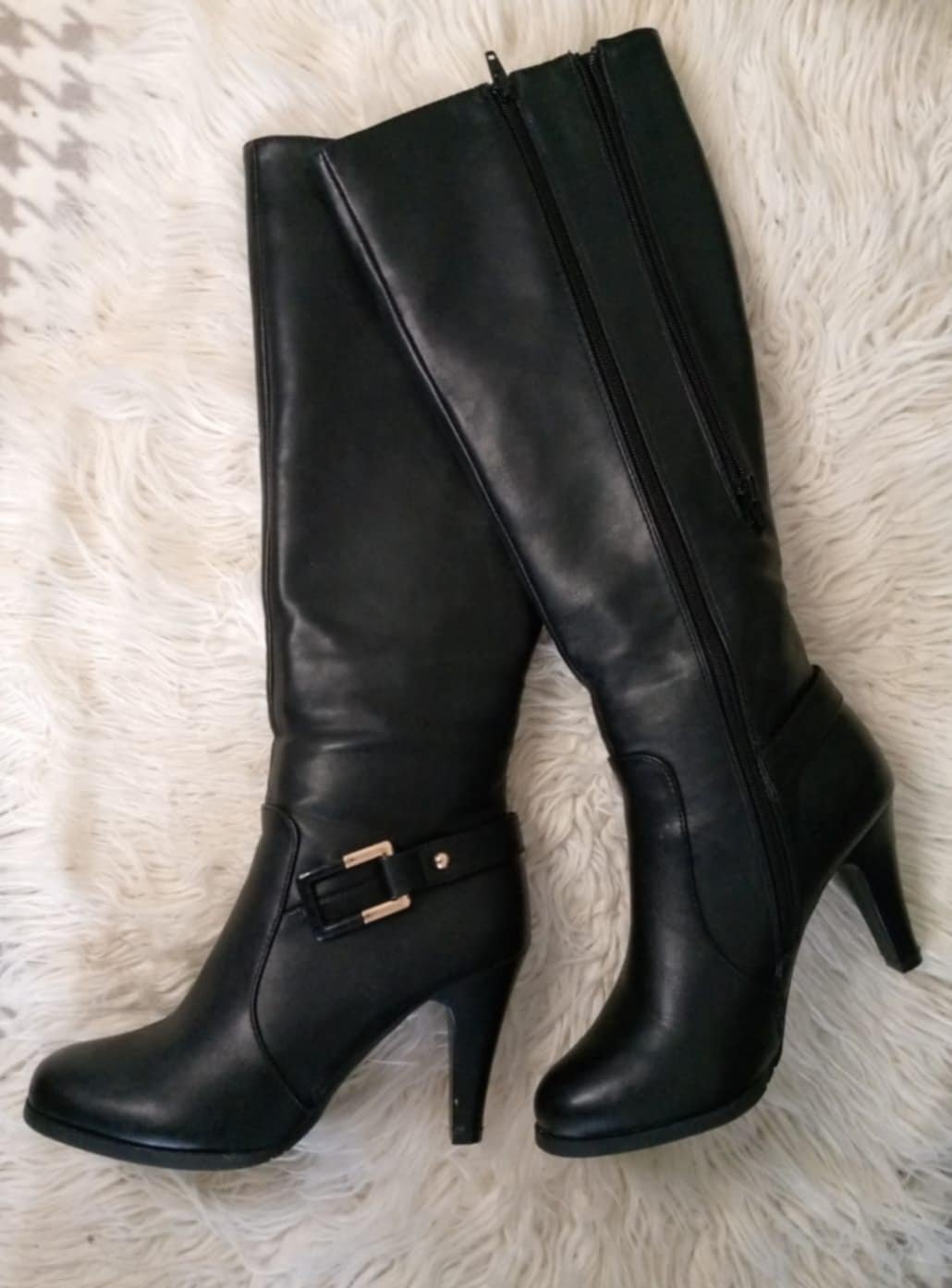 Magnifique bottes noires a talons