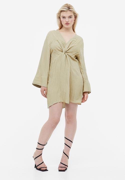 Robe manches langues 
