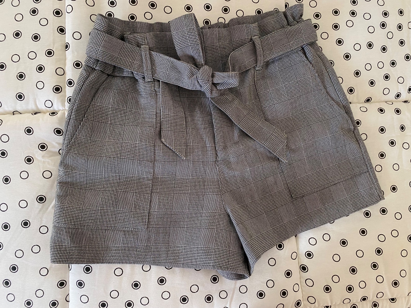 Short en gris