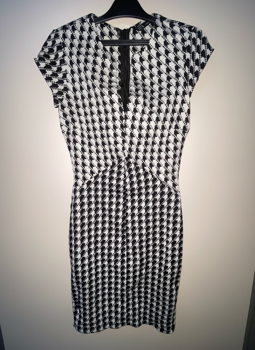 Robe zara avec col v