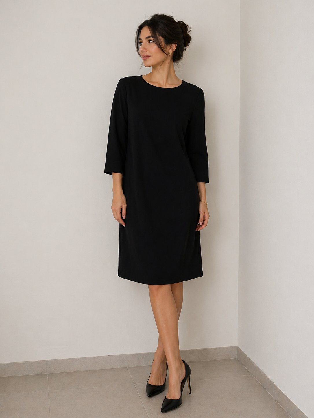 Robe noir coupe droite