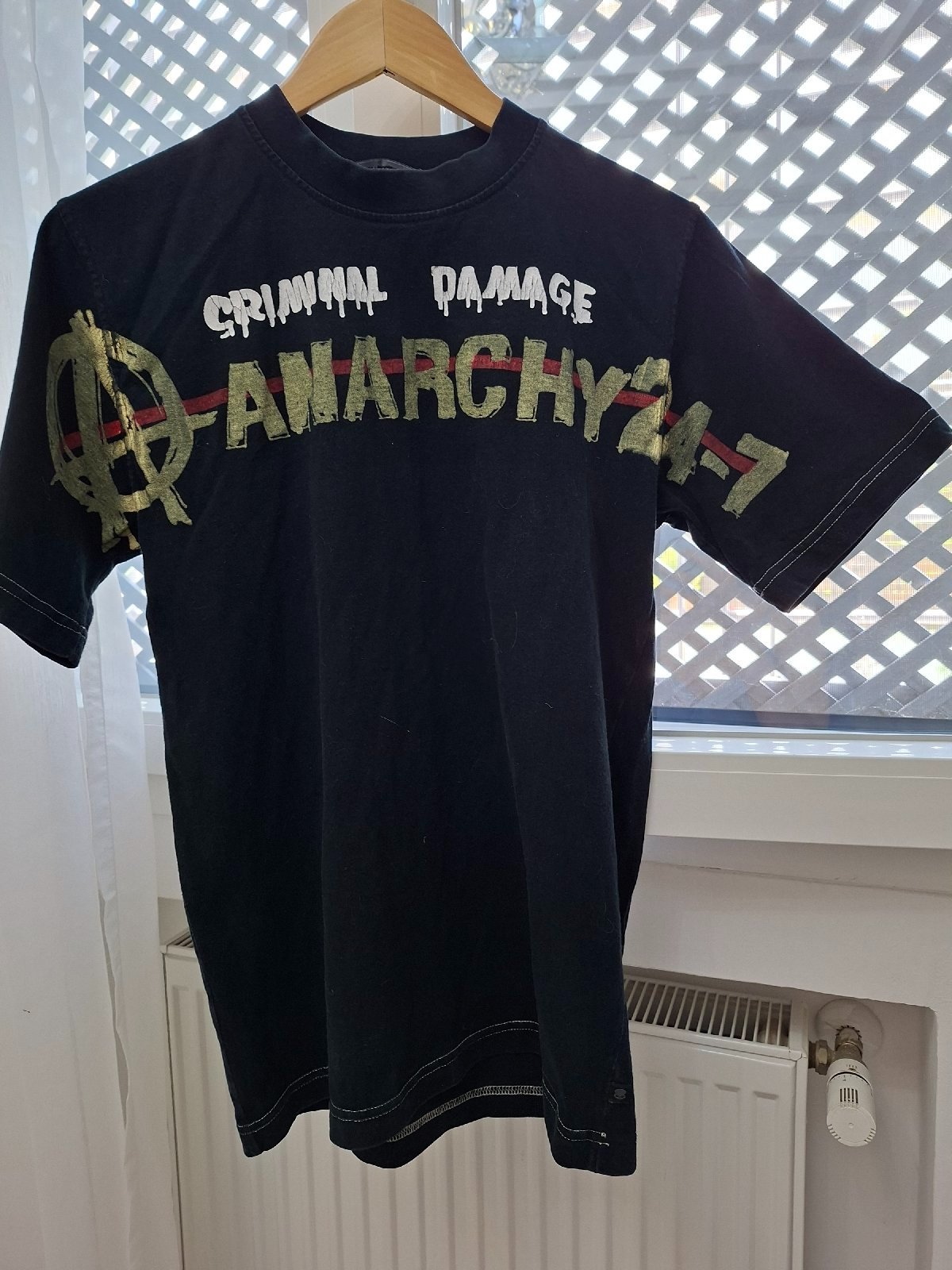 Tshirt criminal damage