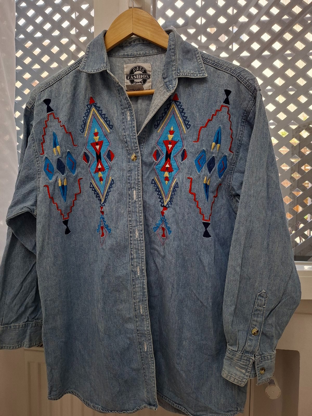 Chemise brodée