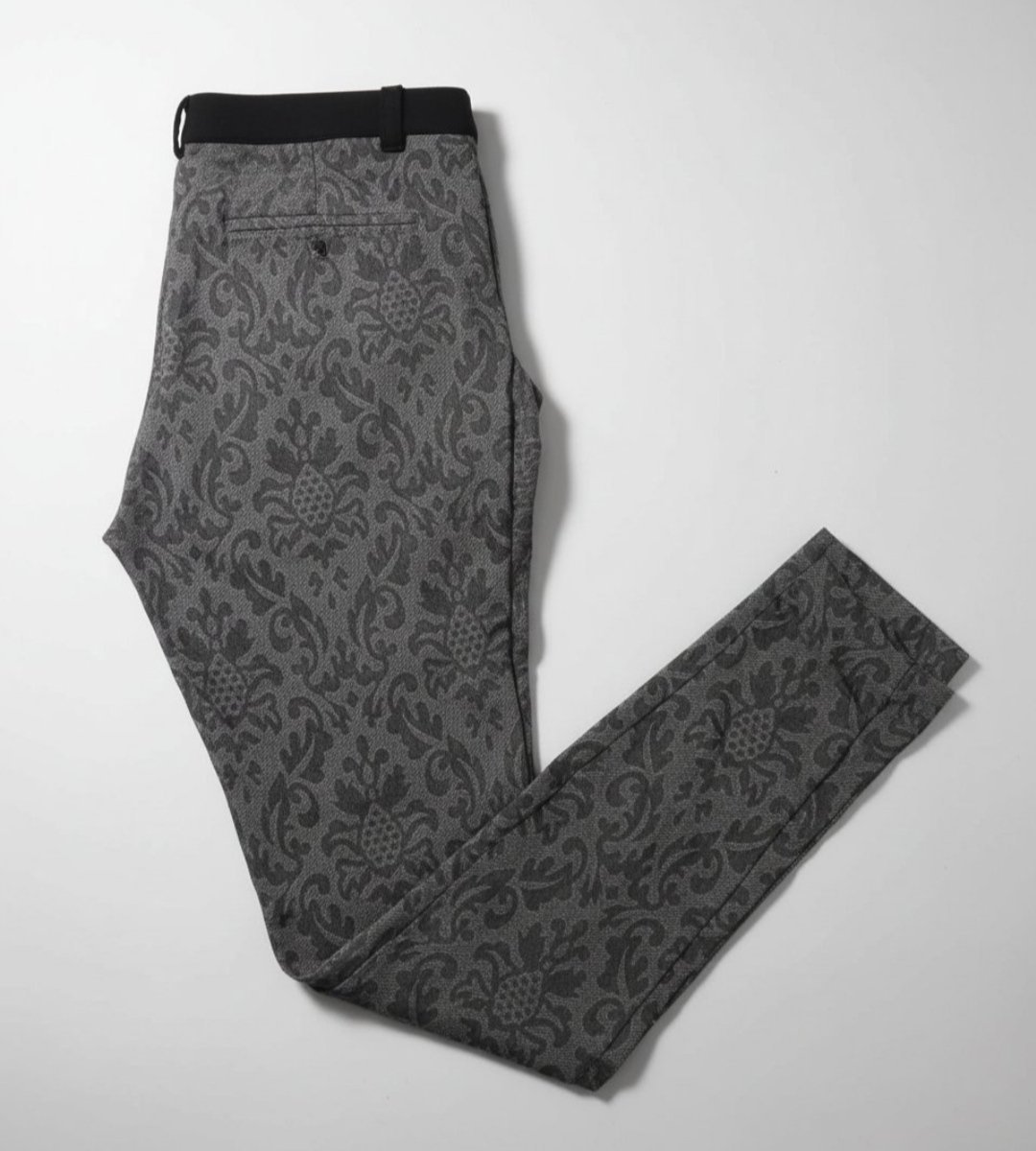 Pantalon gris en soie  