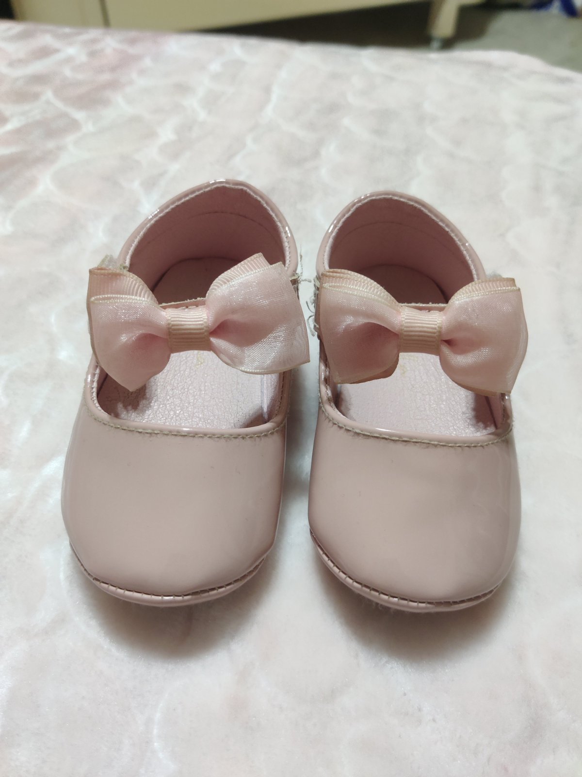 Chaussure bébé taille 16/17