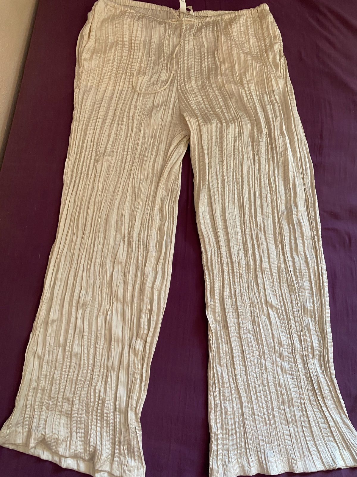Pantalon large en satin