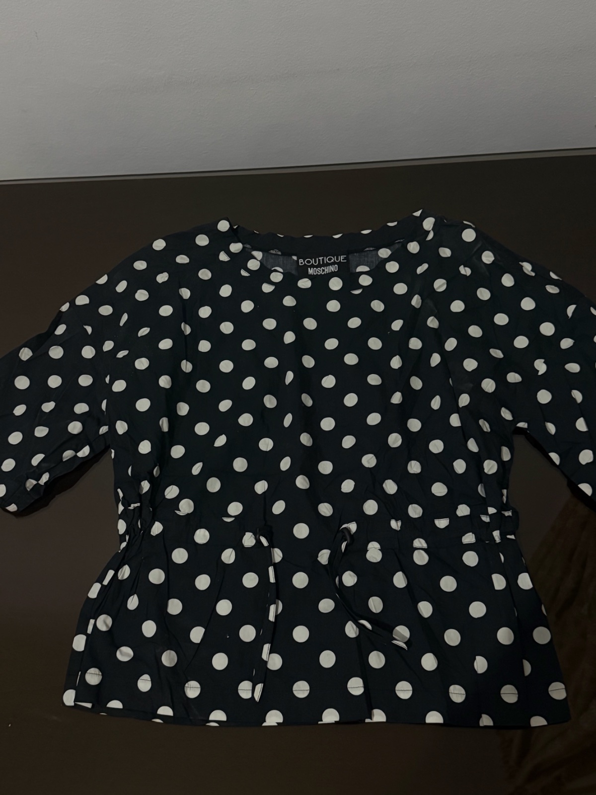 Pull moschino authentique neuf ajustable au niveau de la taille