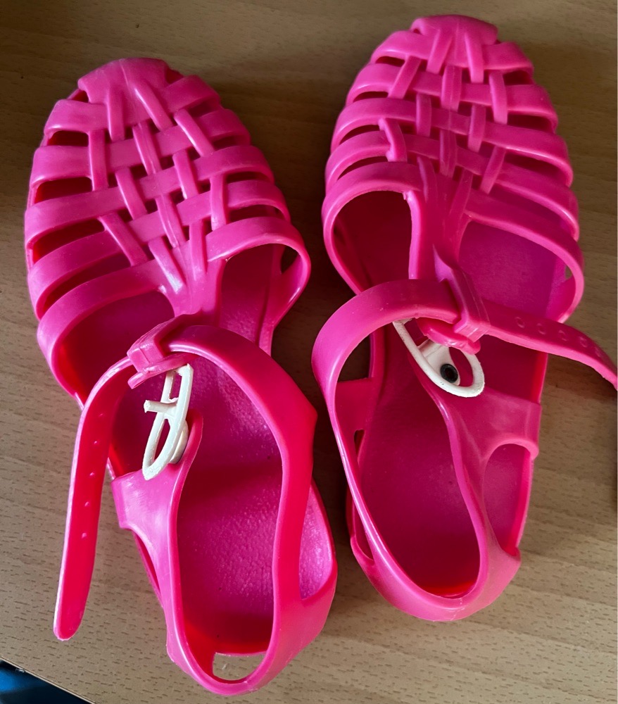 Sandales rose pointure 28
